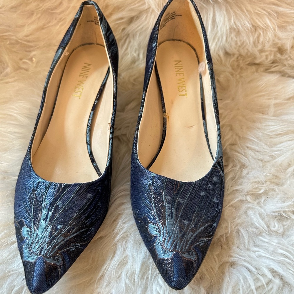 Nine West 6.5M. Navy and black with golden threads. Worn once. No box